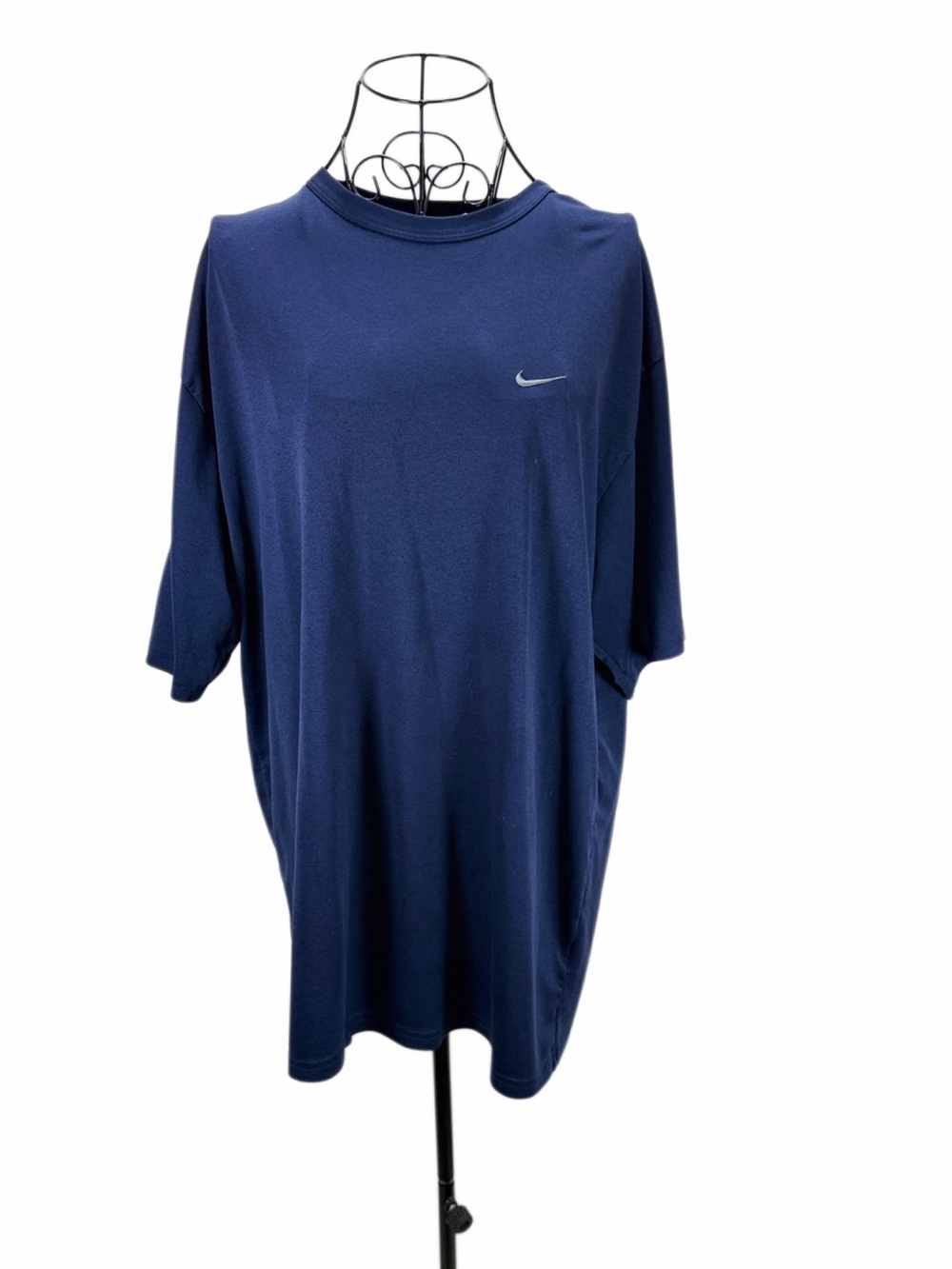 Nike Dri-FIT Men’s Large Navy Blue Embroidered Swoosh T-Shirt
